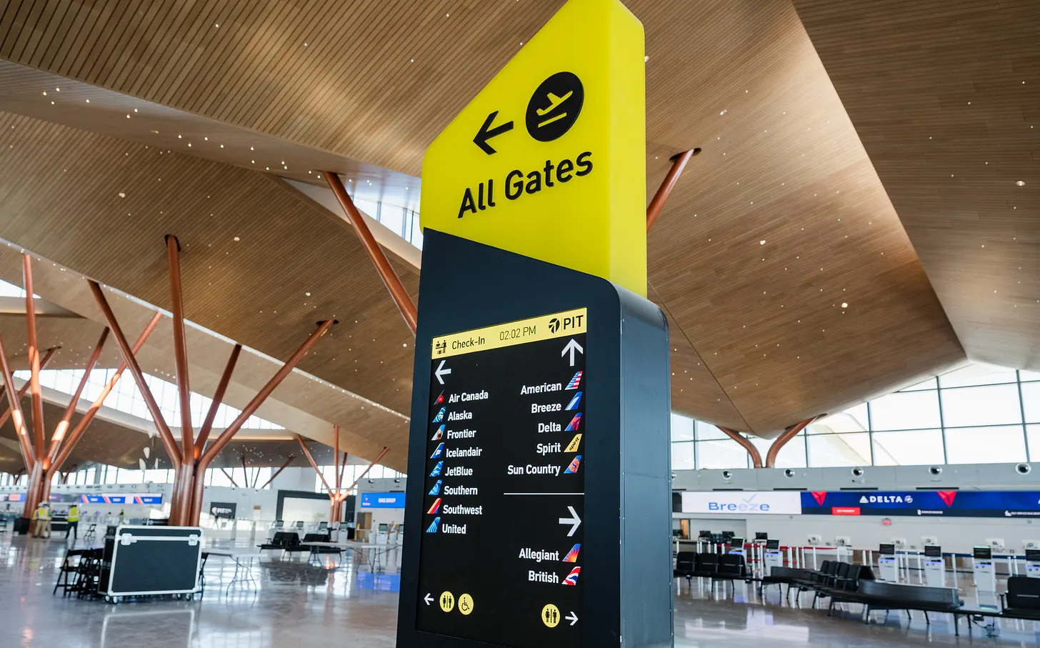 All Gates wayfinding pylon inside Pittsburgh International Airport